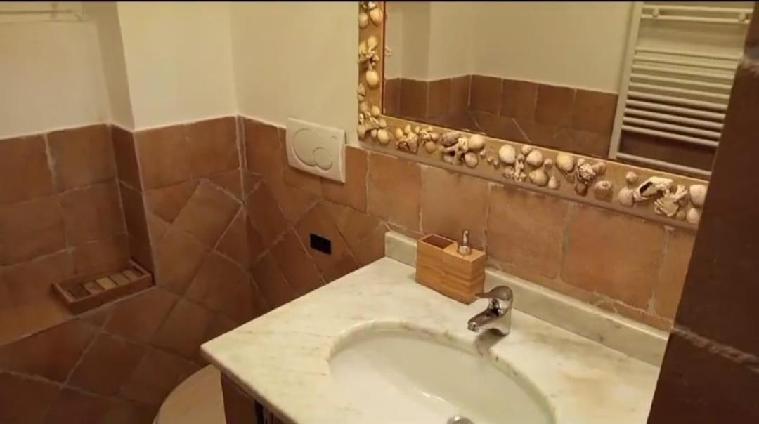 Casa Vacanze Luna Porto Venere Esterno foto